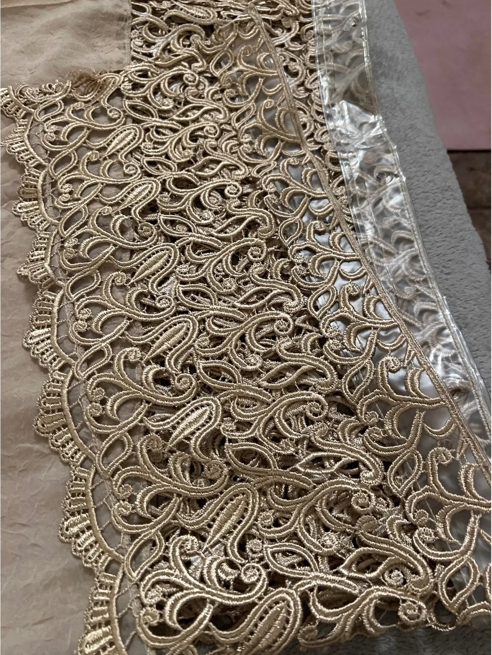 L'ART Beige shower curtain with Intricate Lace Trim